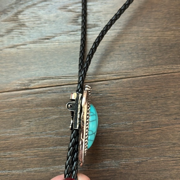 YMI Bolo Tie Turquoise stone on silver, slide, leatherette neck tie - Picture 5 of 8